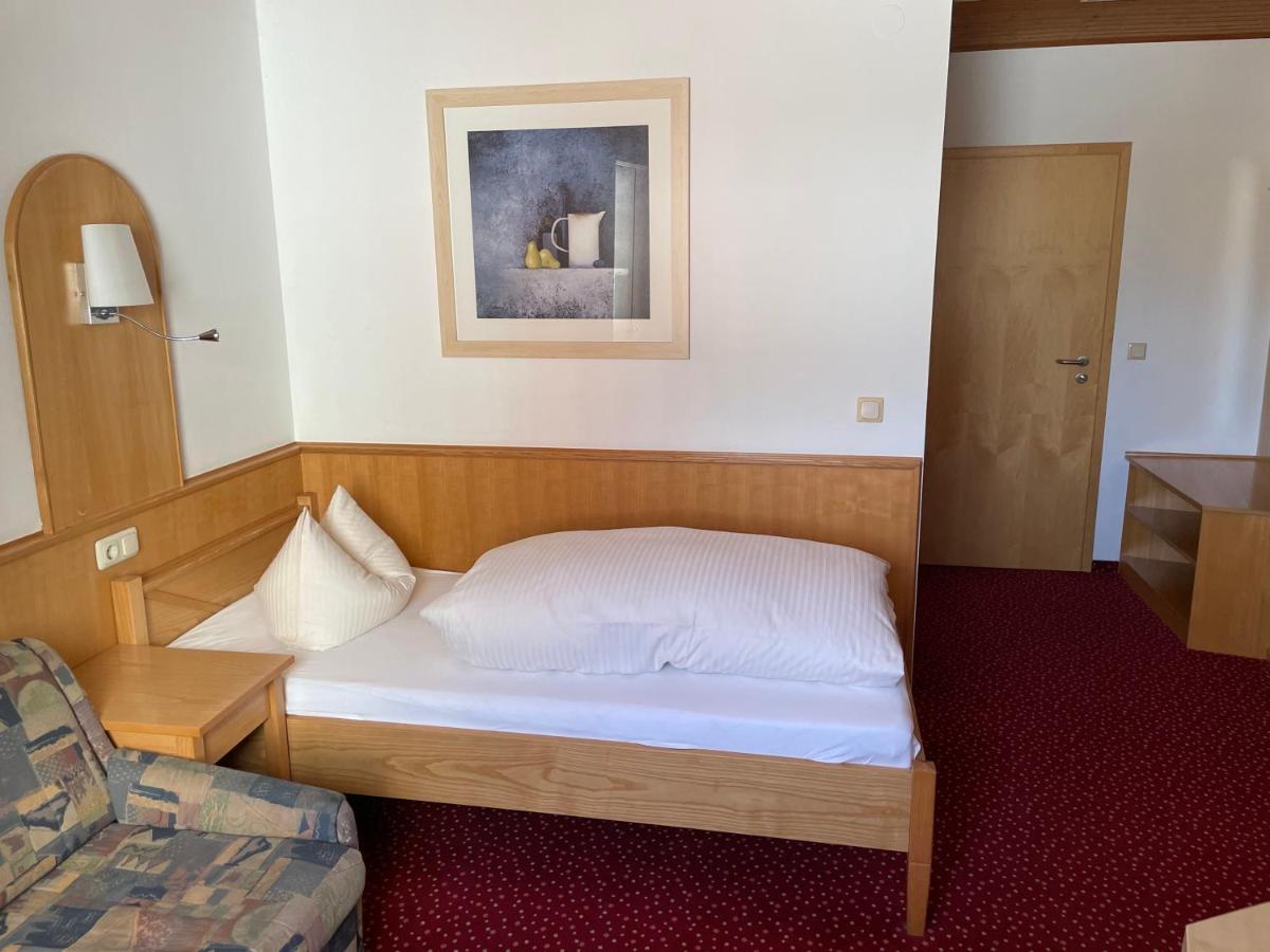 "Blauer Bock" - Hotel-Garni Pleinfeld Εξωτερικό φωτογραφία